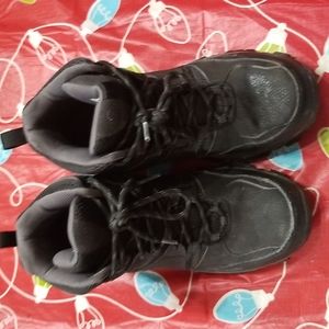 Columbia boots  Black and grey size 8